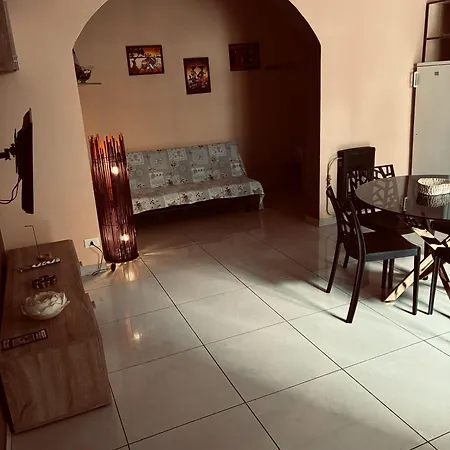 Apartment Brown Sanremo