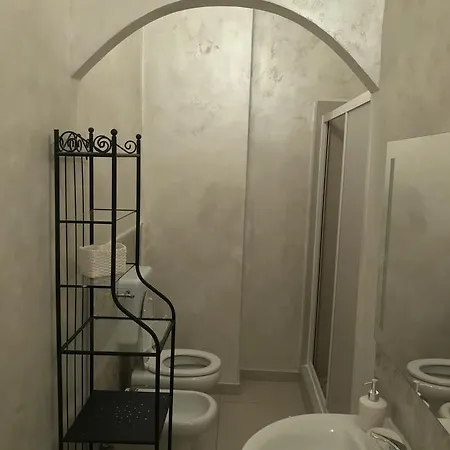 Apartment Brown Sanremo